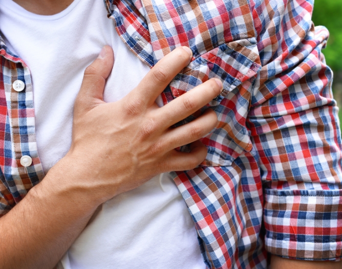 Burning Sensation Under Your Right Rib? Here’s What Might Be Going On